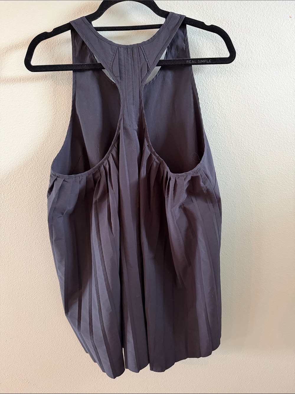 Athleta charcoal black scoop-neck athletic tank - Picture 2 of 2